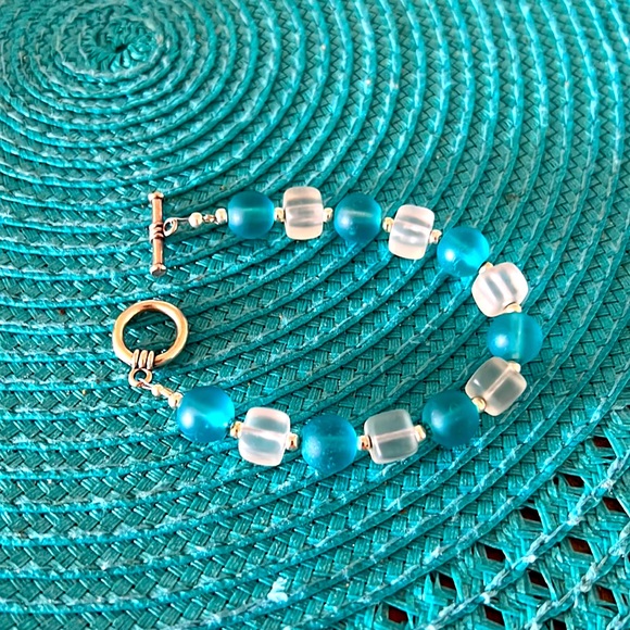 Artisan Jewelry - Aquamarine and Frosted Beads Toggle Bracelet